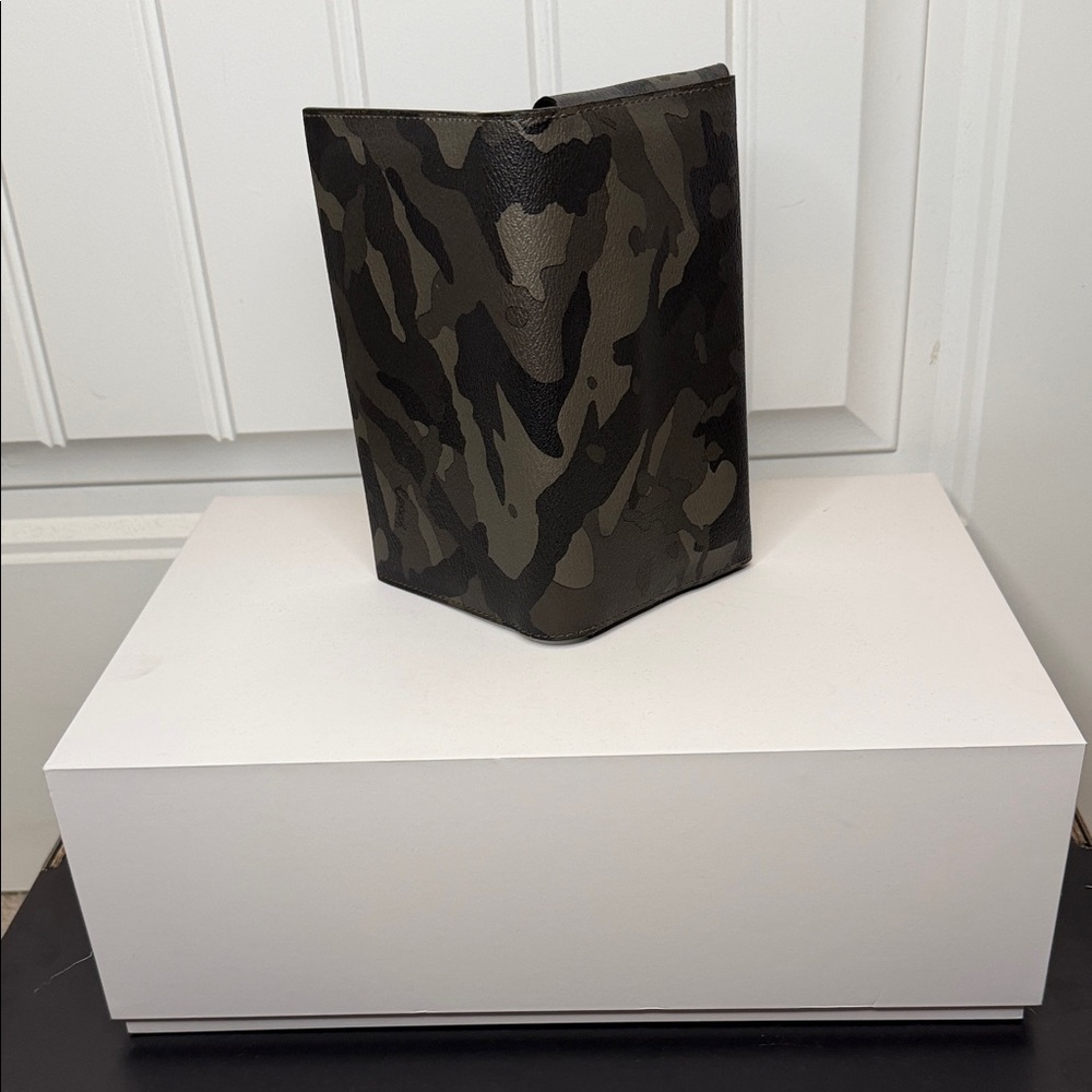 Coach Black and Camouflage Wallet - Picture 2 of 2